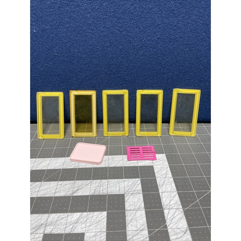 1979 Barbie Dream House Lot 3 Small Pink Shelves 5 Windows Flaws